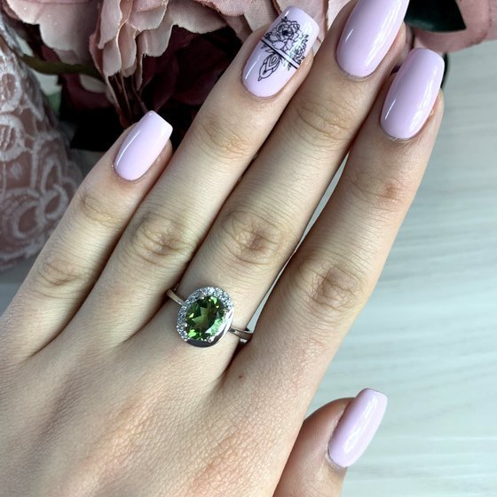 Silver ring with sultanite