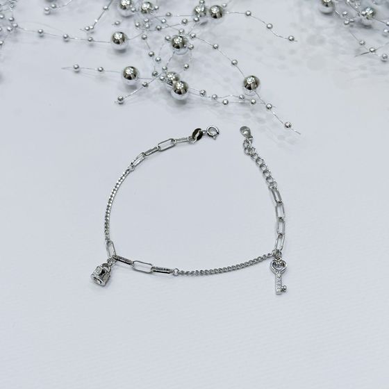 Серебряный браслет с фианитами