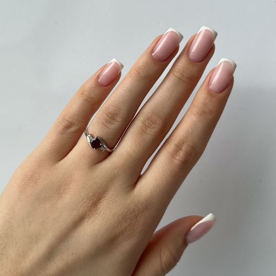 Срібна каблучка з гранатом 0.656ct