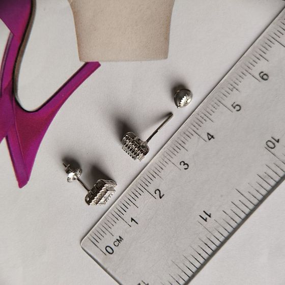 Срібні сережки з фіанітами