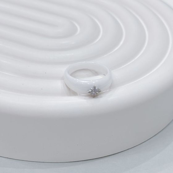 Silver ring with ceramics