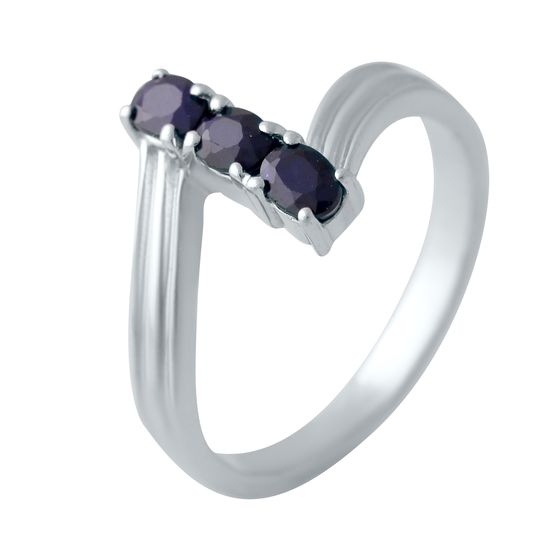 Silver ring with sapphire 0.685ct