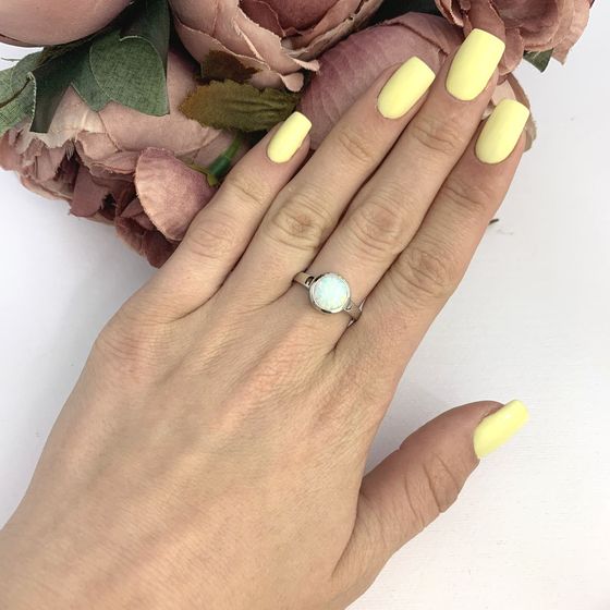 Серебряное кольцо с опалом 0.8ct