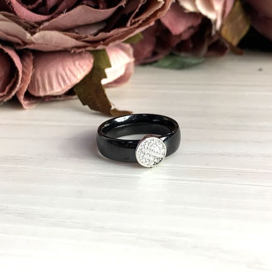 Silver ring with ceramics
