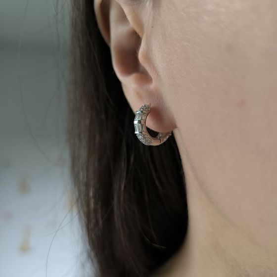 Срібні сережки з фіанітами