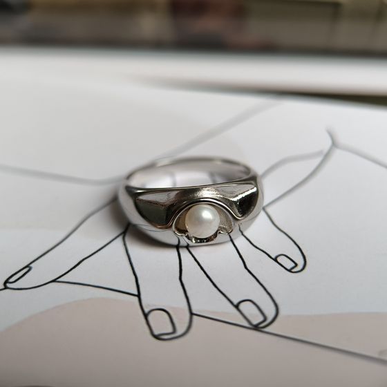 Срібна каблучка з перлами 2.5ct