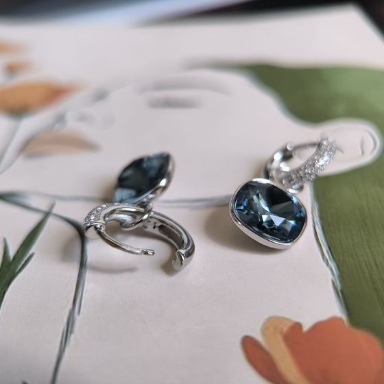 Срібні сережки з фіанітами