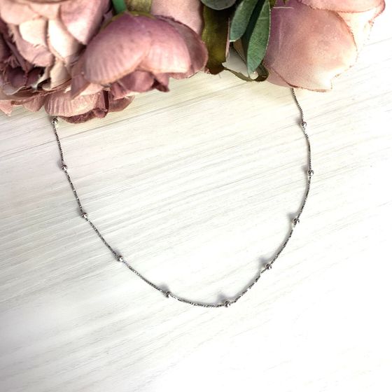 Silver necklace without stones