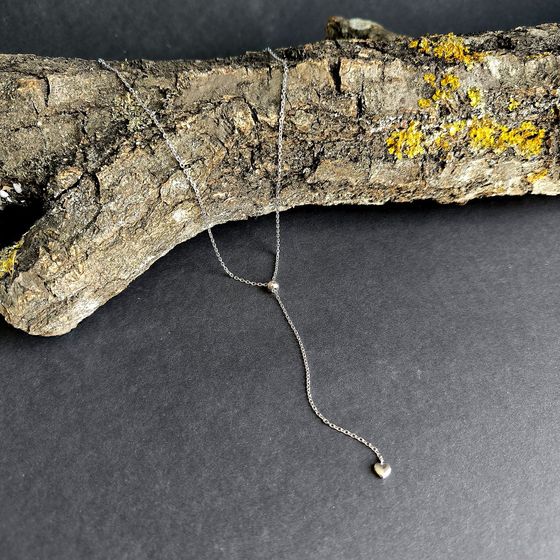 Silver necklace without stones
