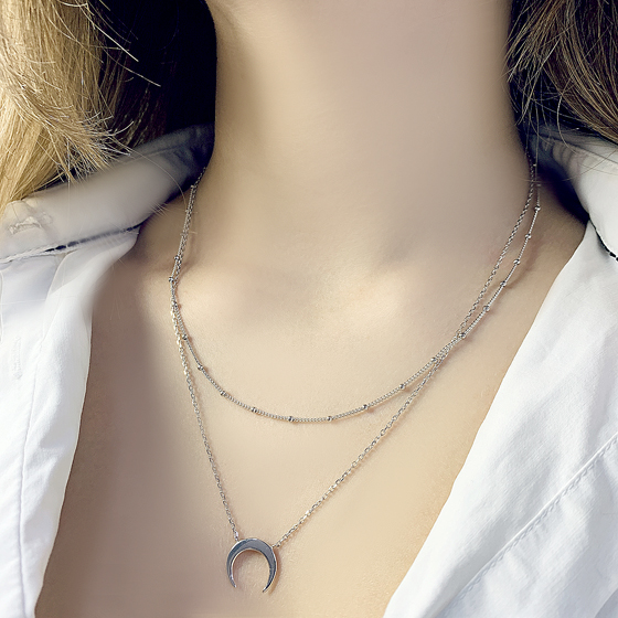 Silver necklace without stones