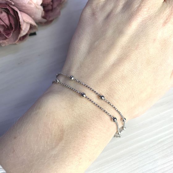 Silver bracelet without stones