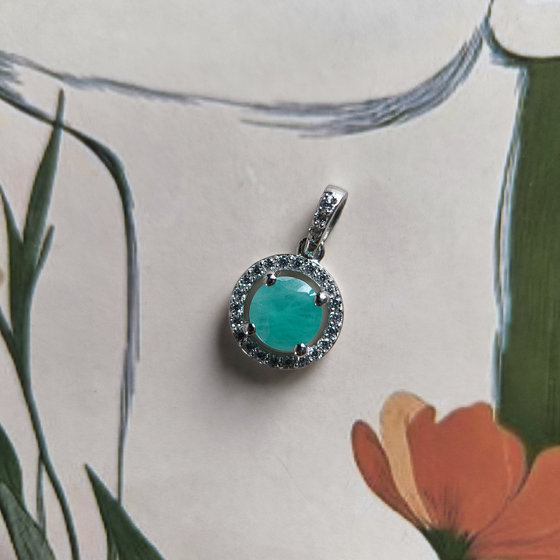 Срібна підвіска із смарагдом 1,181 карата