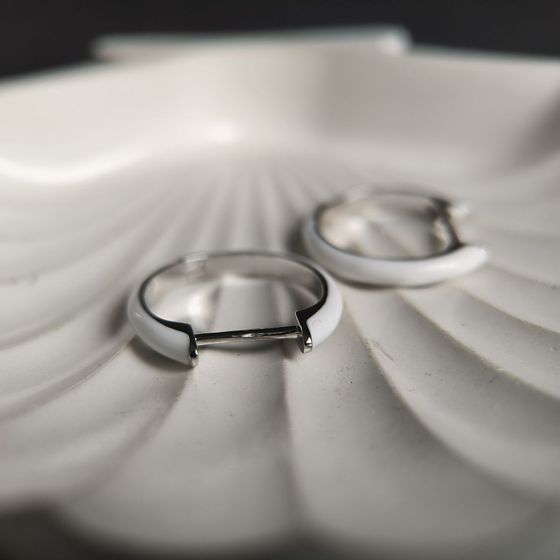 Silver earrings with phianites, semallu