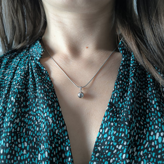 Silver pendant without stones