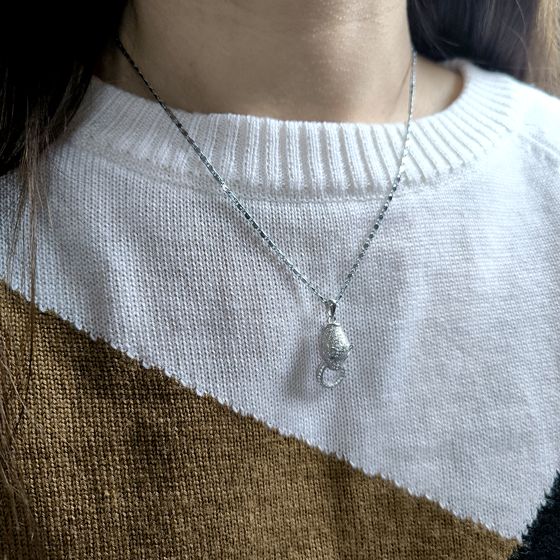 Срібна підвіска з фіанітами