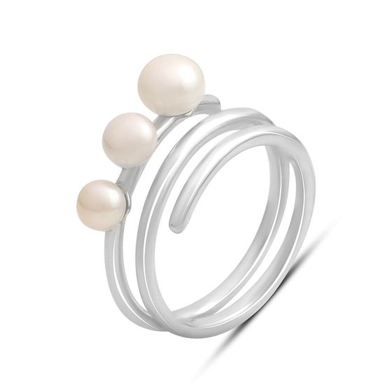 Silver ring with pearls