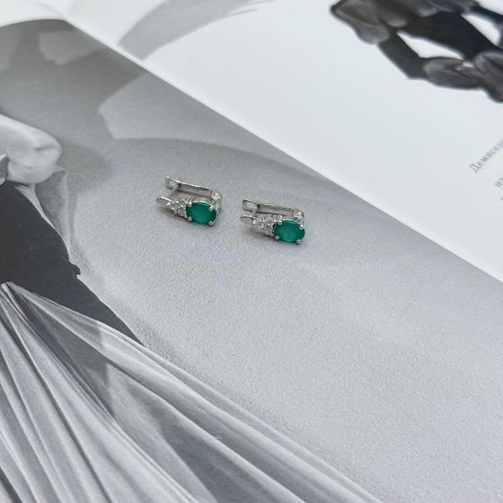 Silver earrings with agate (1.827 carats)