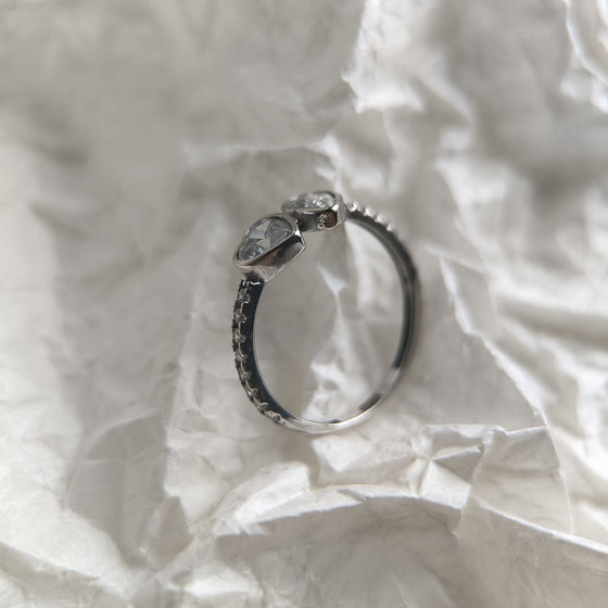 Серебряное кольцо с фианитами