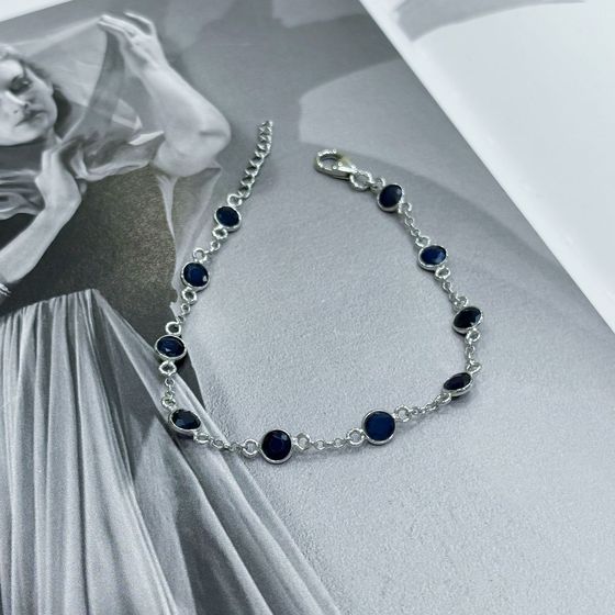 Silver bracelet with a sapphire