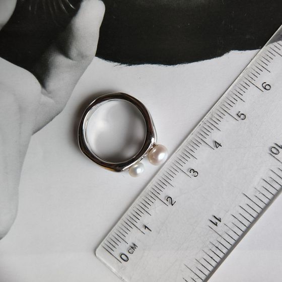 Срібна каблучка з перлами 2.5ct