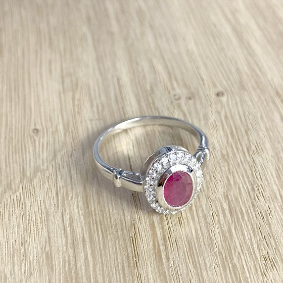 Серебряное кольцо с рубином 1.405ct