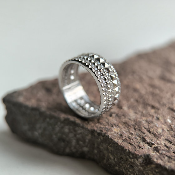Silver ring with cubic zirconia