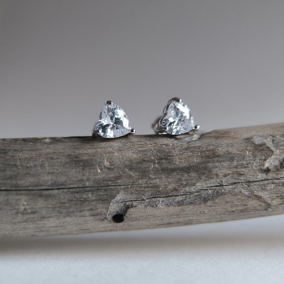 Срібні сережки з фіанітами