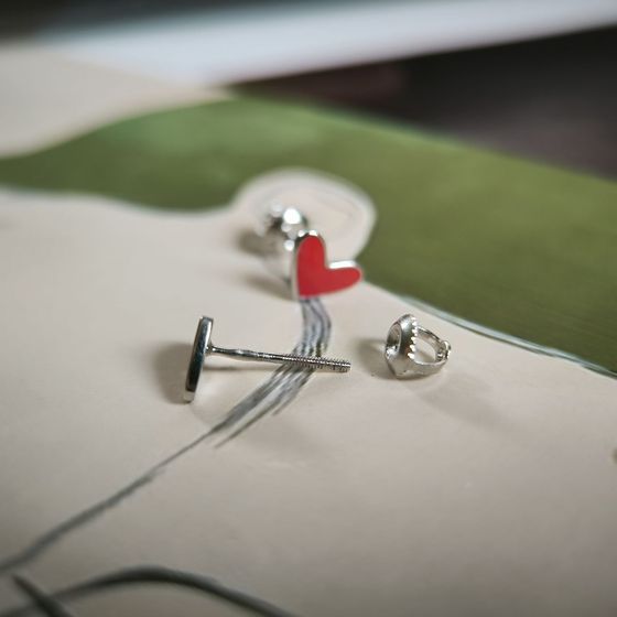 Срібні сережки з емаллю