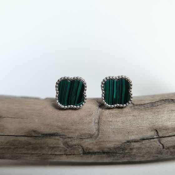 Срібні сережки з малахітом