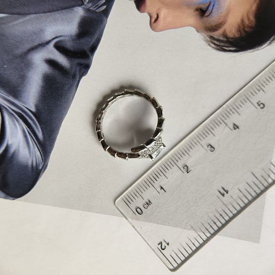 Silver ring with mother-of-pearl