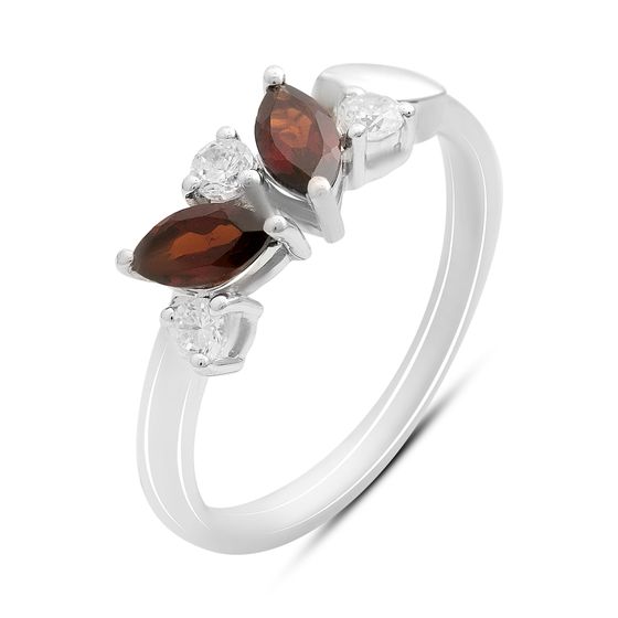 Silver ring with garnet