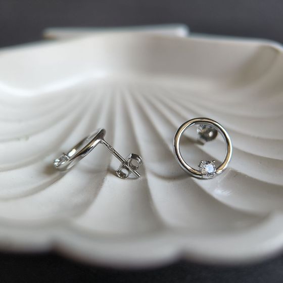 Серебряные серьги с фианитами