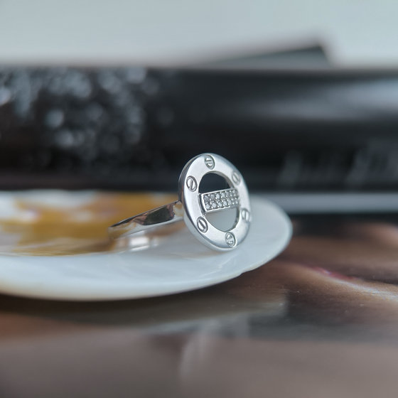 Silver ring with 0.14ct fianites