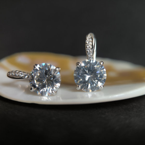 Silver earrings with cubic zirconia