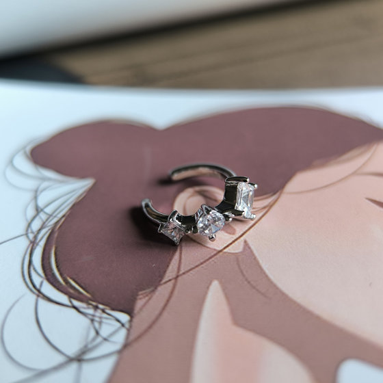 Серебряные серьги с фианитами