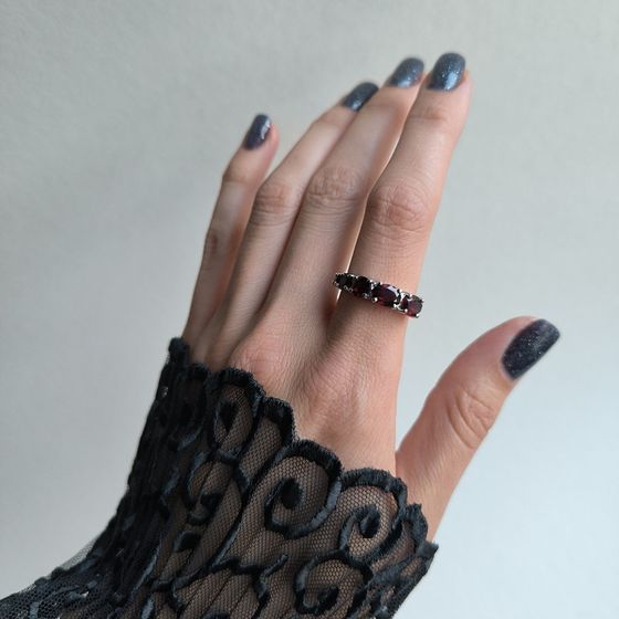 Серебряное кольцо с гранатом 2.925ct