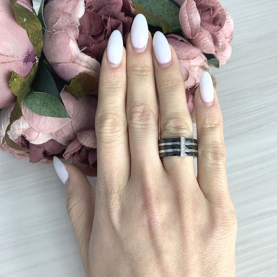 Silver ring with ceramics