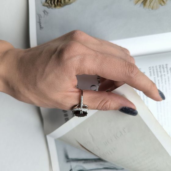 Серебряное кольцо с гранатом 4.94ct