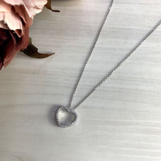 Silver necklace with phianites