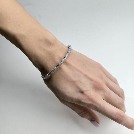 Silver bracelet with phianites