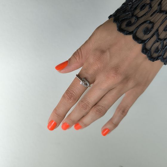 Срібна каблучка з фіанітами