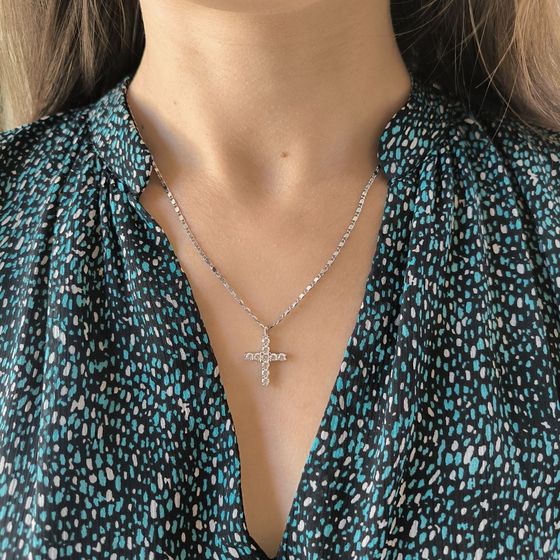 Срібний хрестик з фіанітами