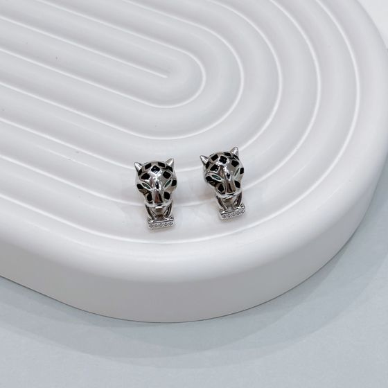 Silver earrings with phianites, semallu