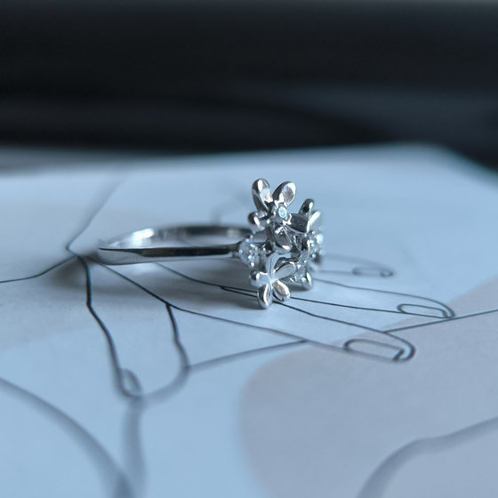 Silver ring with cubic zirconia