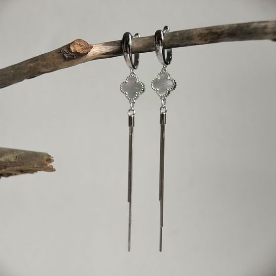 Silver earrings with mother-of-pearl