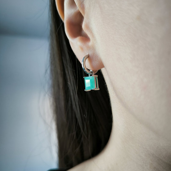 Срібні сережки зі смарагдом 4.217ct