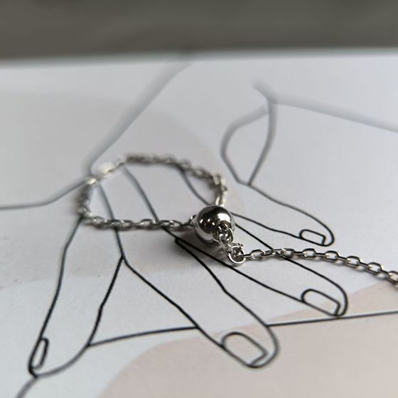 Срібна каблучка без каменів