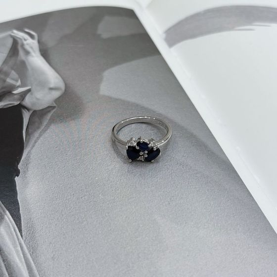 Silver ring with sapphire 1.548ct