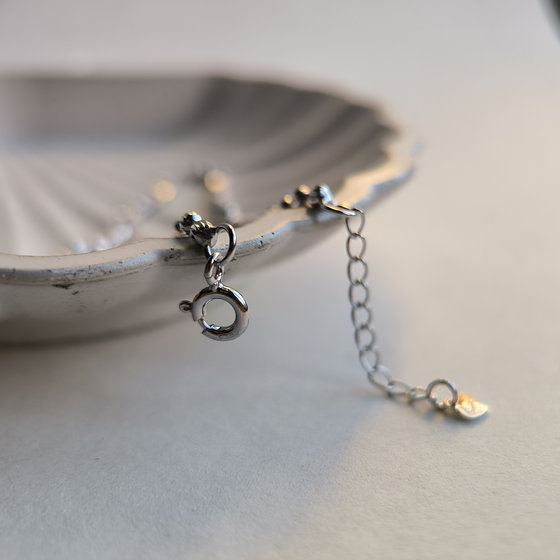 Silver bracelet without stones