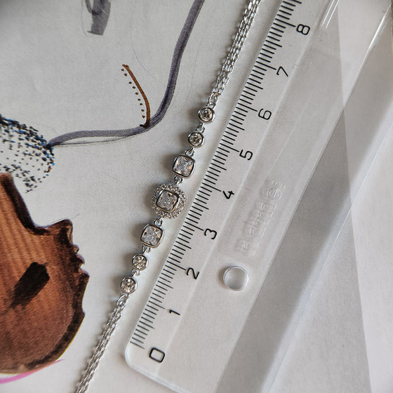 Silver bracelet with cubic zirconia